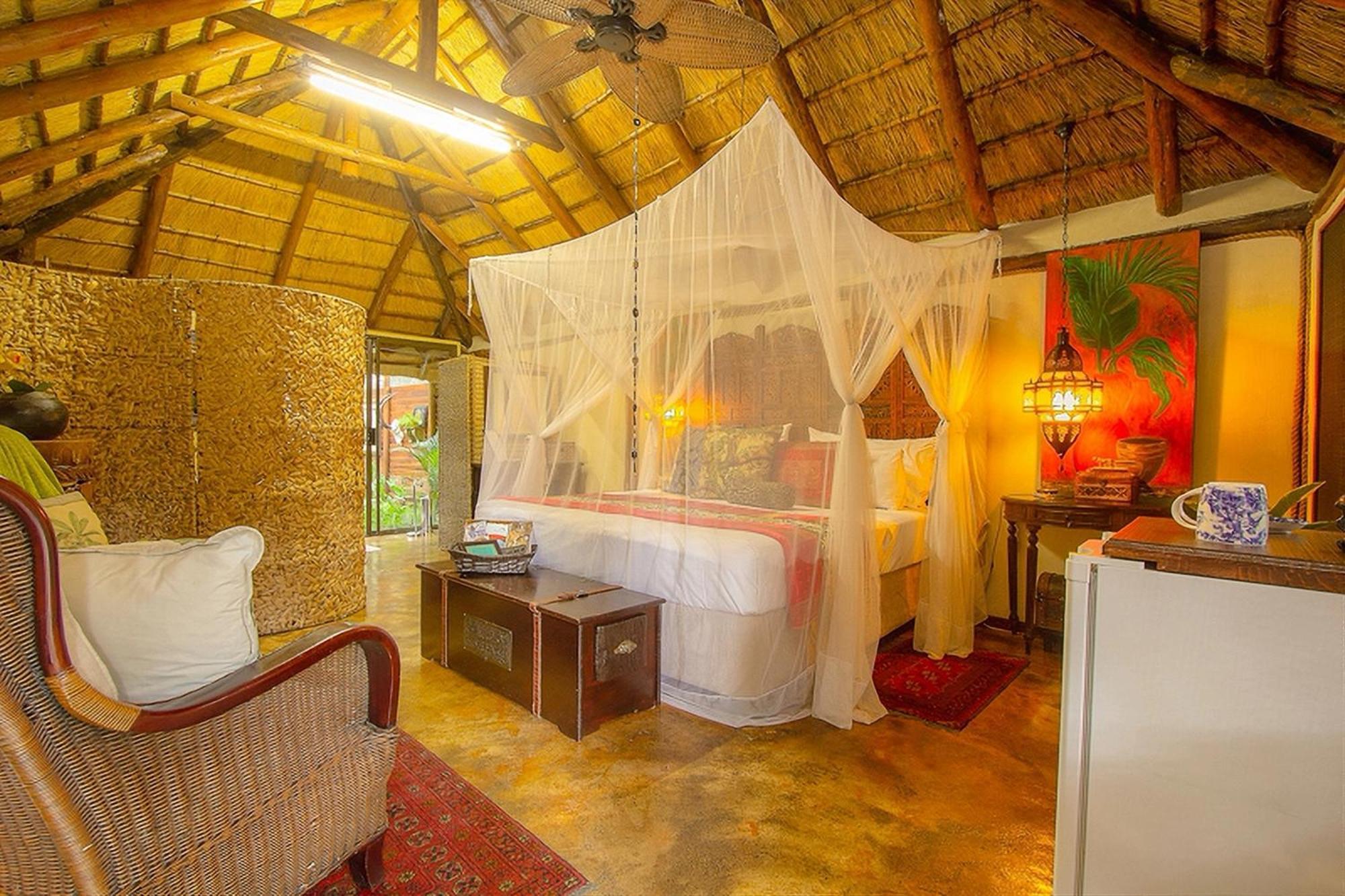 Wielewaal Bush Lodge Marloth Park